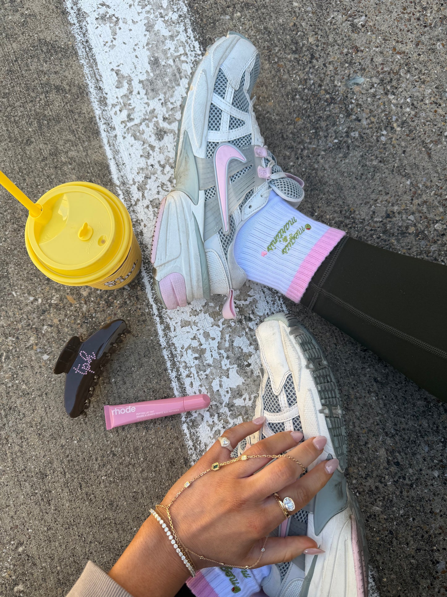 MEGAS & MARTINIS GRIP SOCKS