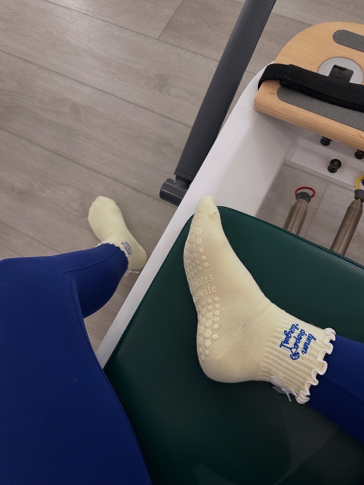 LEMON DROPS + LUNGES GRIP SOCK